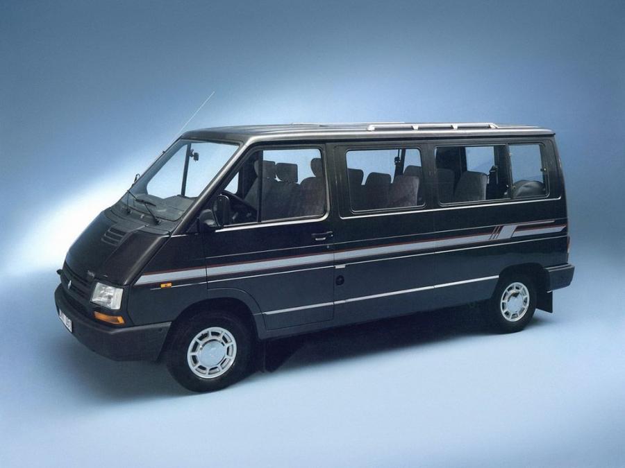  Renault Trafic Touring 1999 года  (фото 1 из 1)